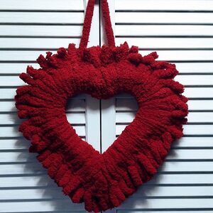 Hand Crafted Chunky Chenille Yarn Red Heart Rag Wreath Valentine's Day Decor 16"